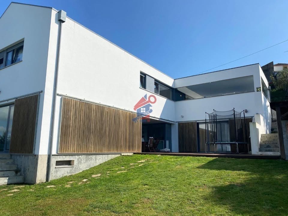 Moradia Isolada nas Cardosas