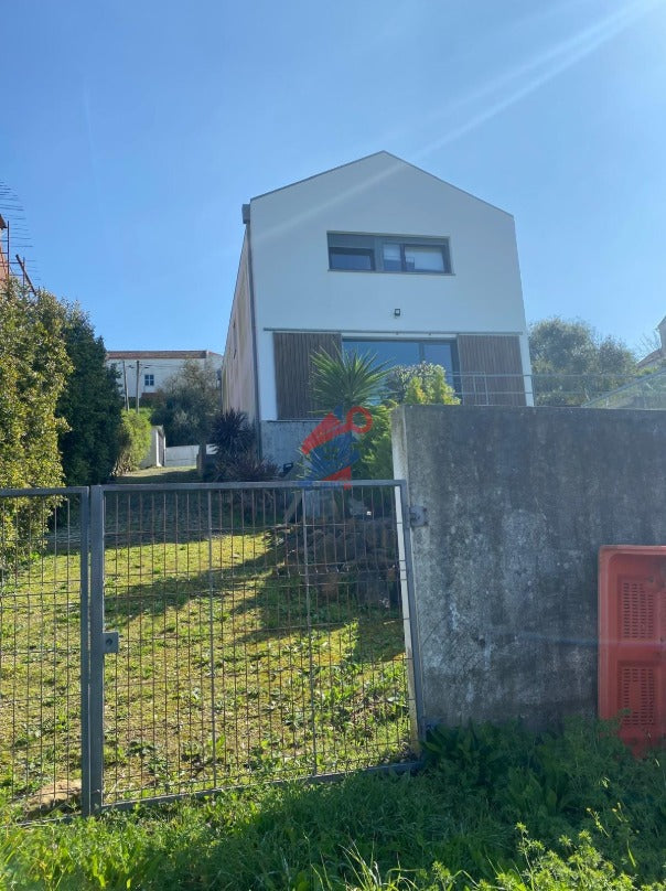 Moradia Isolada nas Cardosas